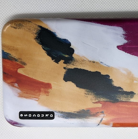 IPhone 8 & 7 Plus painted case - Picture 3 of 4